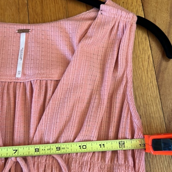 Free People Peach Top Size XS‎ 💕Nice used condition! - Picture 7 of 8